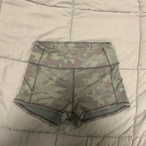 Lululemon camp spandex